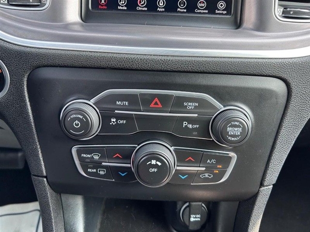2022 Dodge Charger SXT - Photo 17