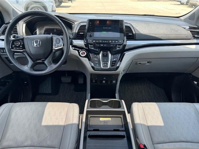 2023 Honda Odyssey Elite - Photo 17