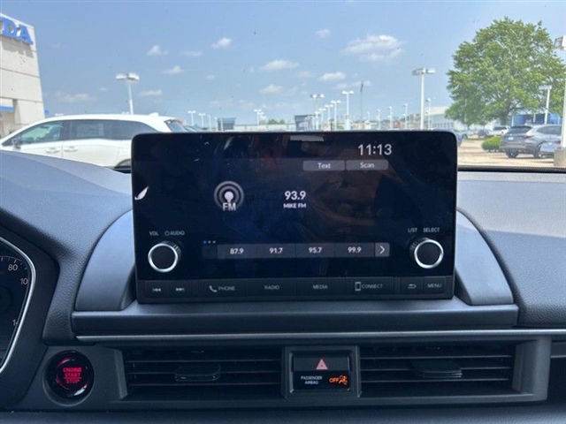 2025 Honda Pilot Sport - Photo 17
