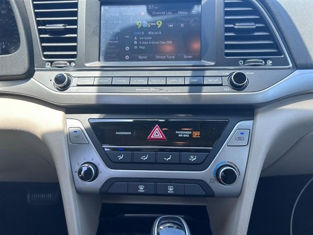 2018 Hyundai ELANTRA SEL - Photo 17