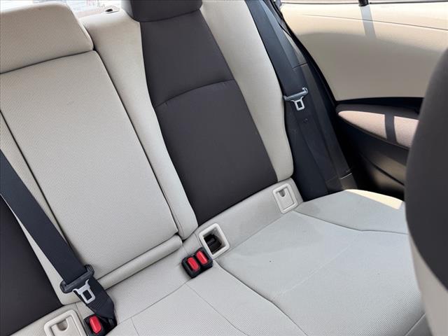 2022 Toyota Corolla LE - Photo 17
