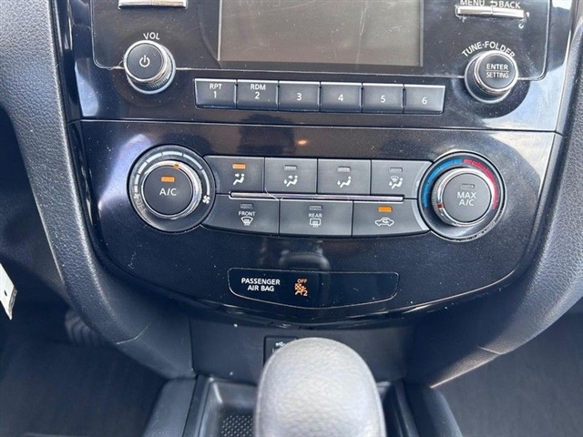 2015 Nissan Rogue S - Photo 17