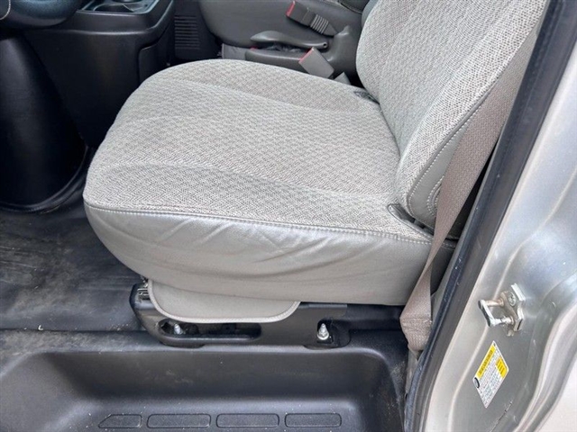 2021 Chevrolet Express 2500 - Photo 18