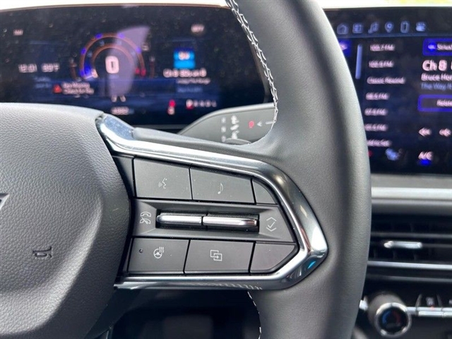 2024 Chevrolet Traverse LT - Photo 18