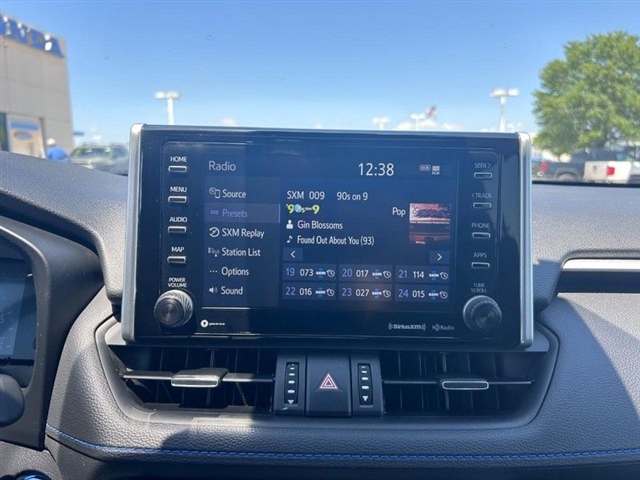 2021 Toyota RAV4 Hybrid XSE - Photo 18