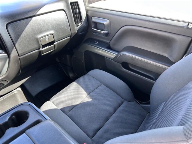 2018 Chevrolet Silverado 1500 LT - Photo 18