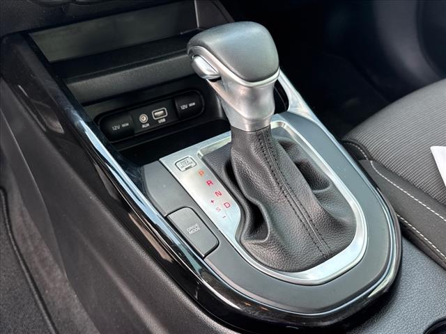 2019 Kia Forte S - Photo 18