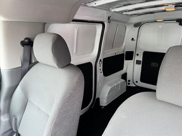 2021 Nissan NV200 SV - Photo 18