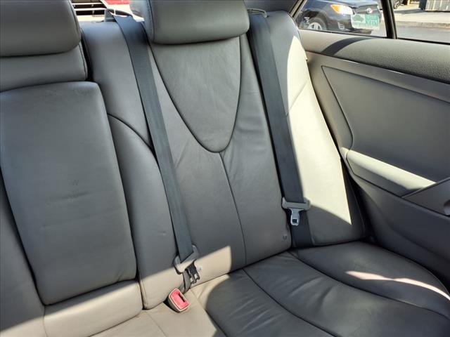 2015 Toyota Camry SE - Photo 18