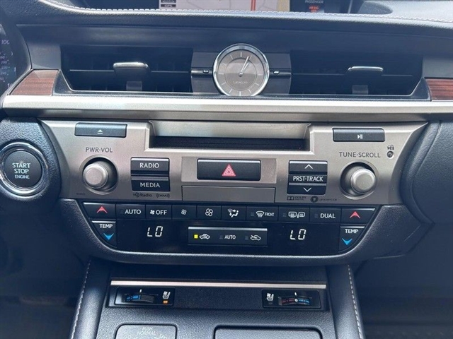 2018 Lexus ES 350 Base - Photo 18