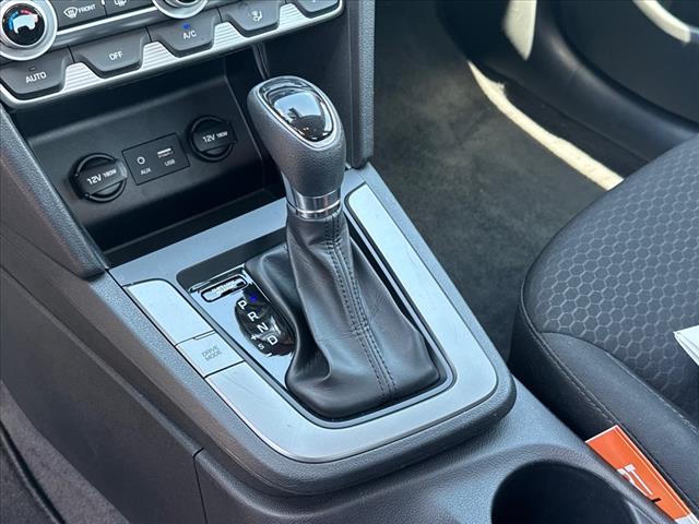 2020 Hyundai Elantra SEL - Photo 18
