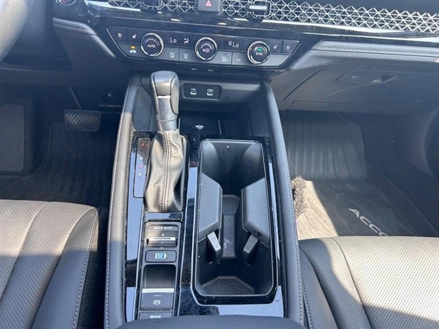 2023 Honda Accord Hybrid Touring - Photo 19