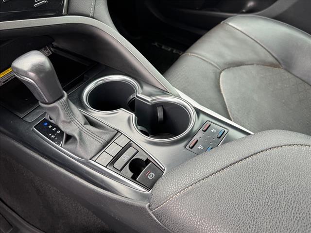 2020 Toyota Camry XSE V6 - Photo 19