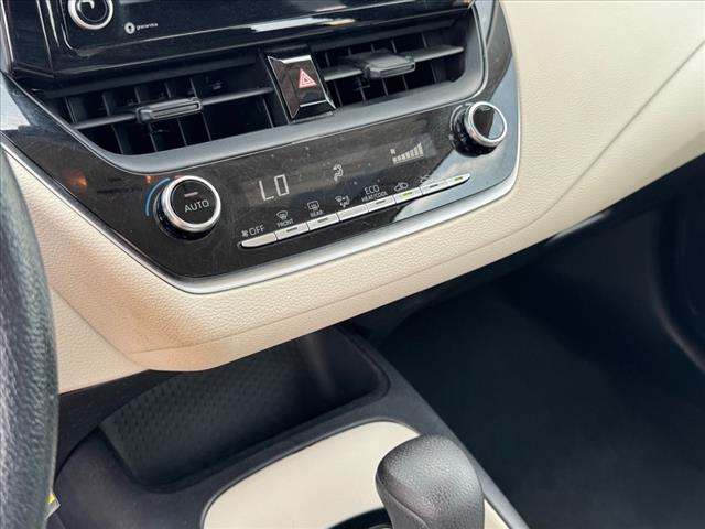 2022 Toyota Corolla LE - Photo 19