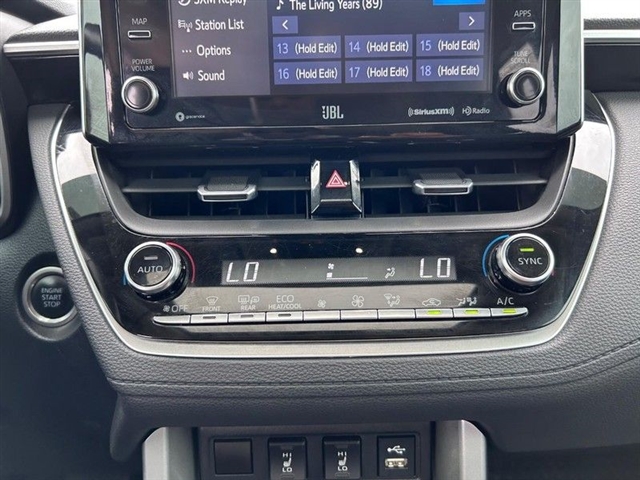 2022 Toyota Corolla Cross XLE - Photo 19