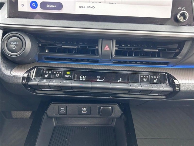 2024 Toyota Prius Limited - Photo 19