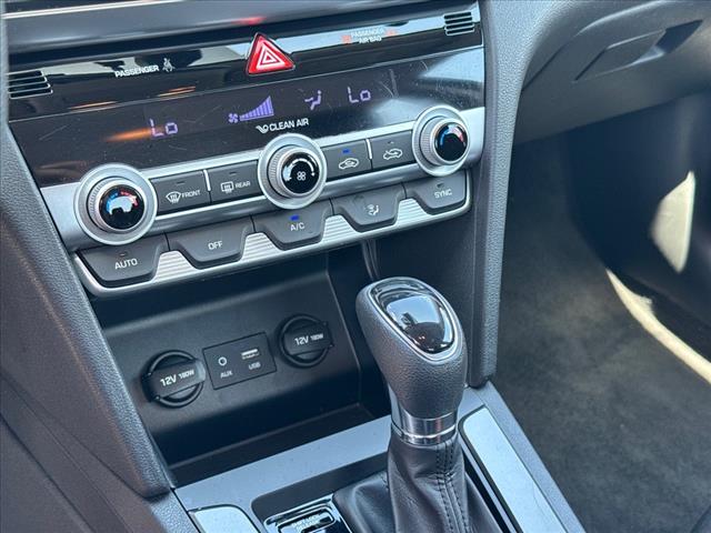 2020 Hyundai Elantra SEL - Photo 19