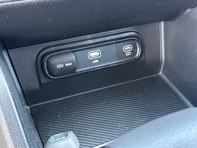 2023 Kia Sportage LX - Photo 19