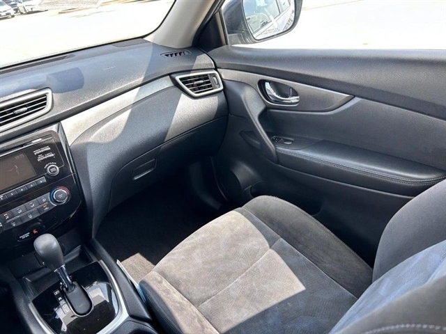 2015 Nissan Rogue S - Photo 19