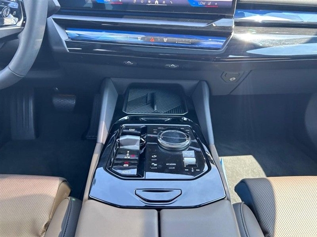 2024 BMW i5 eDrive40 - Photo 19