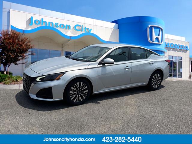 2023 Nissan Altima 2.5 SV - Photo 1