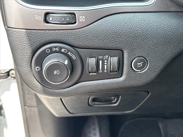 2022 Jeep Cherokee Latitude Lux - Photo 20