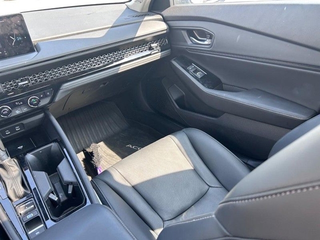 2023 Honda Accord Hybrid Touring - Photo 20