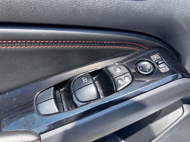 2023 Nissan Altima 2.5 SR - Photo 20