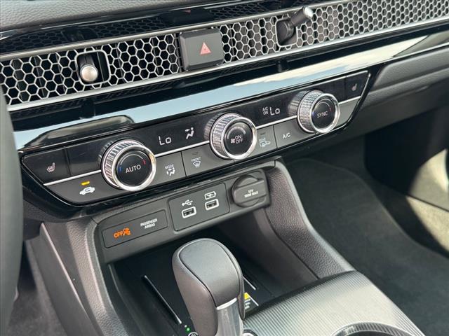 2024 Honda Civic Touring - Photo 20