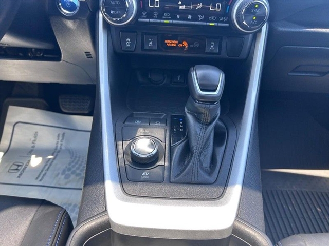 2021 Toyota RAV4 Hybrid XSE - Photo 20