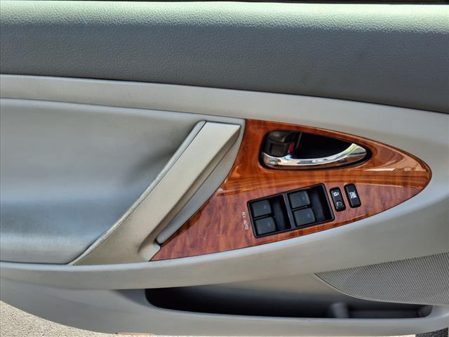 2015 Toyota Camry SE - Photo 20