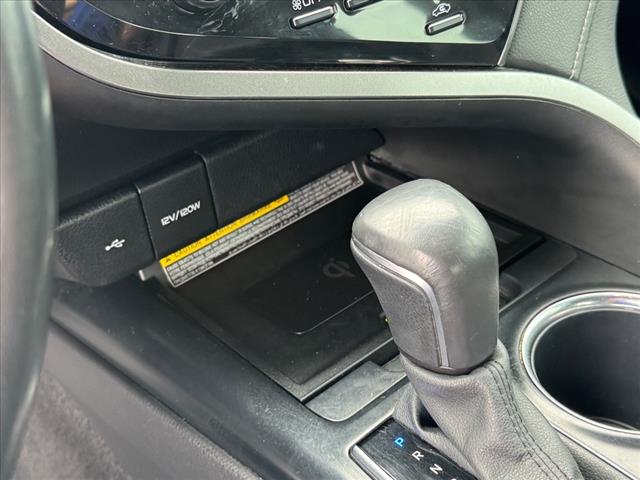 2020 Toyota Camry XSE V6 - Photo 20