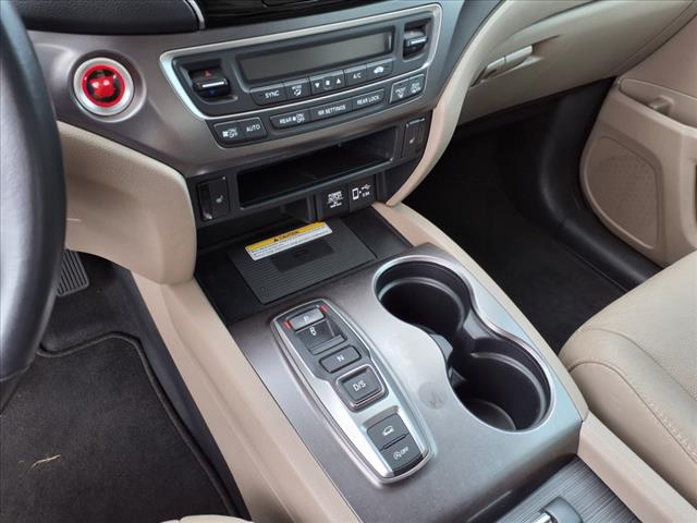 2022 Honda Pilot SE - Photo 20