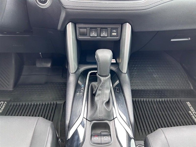 2022 Toyota Corolla Cross XLE - Photo 20