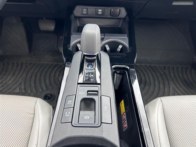 2024 Toyota Prius Limited - Photo 20