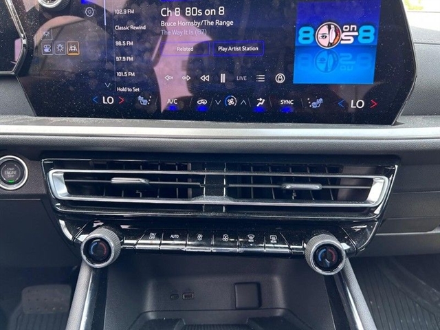 2024 Chevrolet Traverse LT - Photo 21