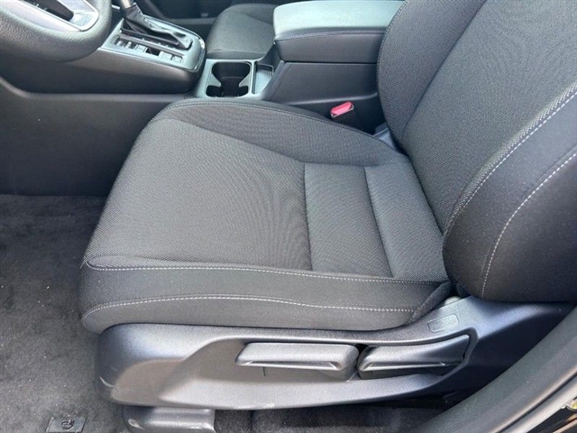 2025 Honda CR-V LX - Photo 21