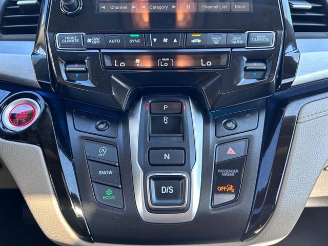 2023 Honda Odyssey Touring - Photo 22