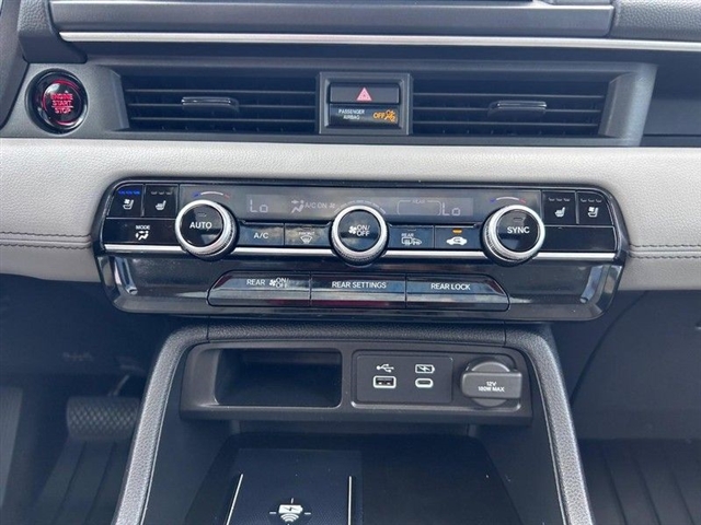 2023 Honda Pilot Elite - Photo 22