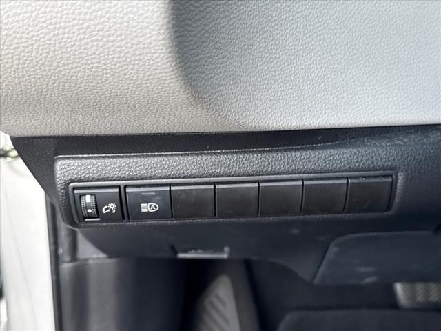 2021 Toyota Corolla LE - Photo 22