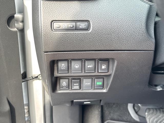 2019 Nissan Rogue SV - Photo 22