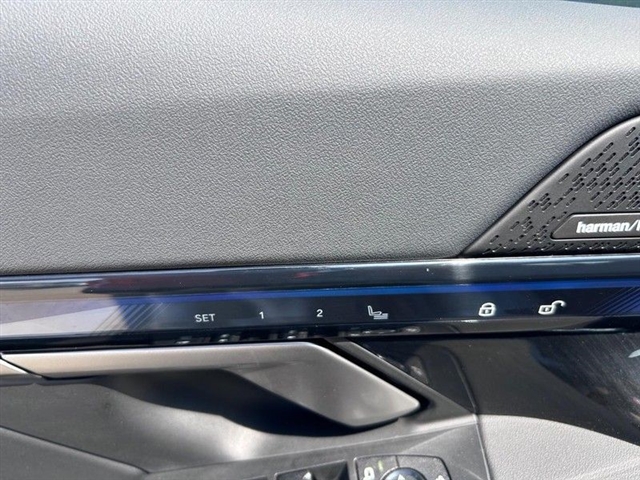 2024 BMW i5 eDrive40 - Photo 22