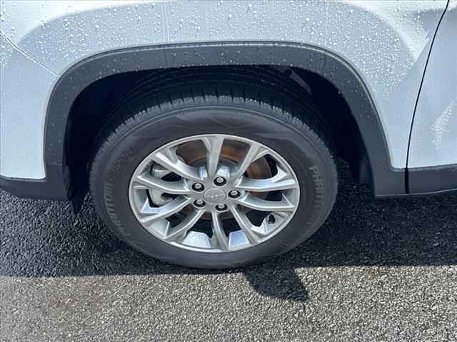 2022 Jeep Cherokee Latitude Lux - Photo 23