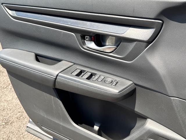 2025 Honda CR-V LX - Photo 23