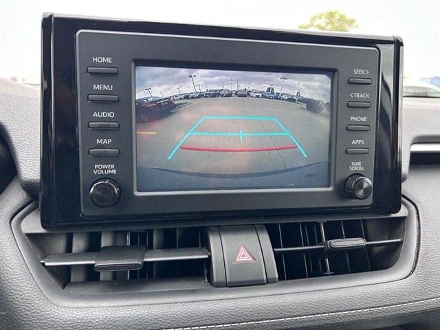 2019 Toyota RAV4 Hybrid LE - Photo 23