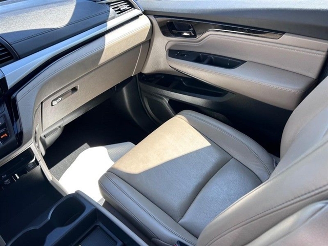 2023 Honda Odyssey Touring - Photo 23