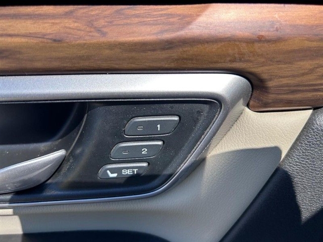 2020 Honda CR-V Hybrid EX-L - Photo 23