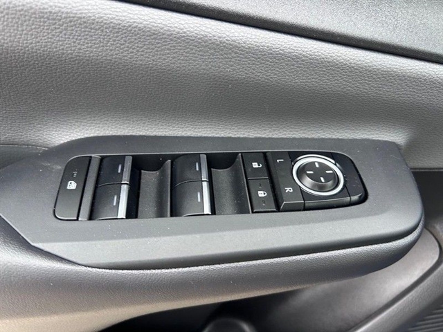 2024 Toyota Prius Limited - Photo 23