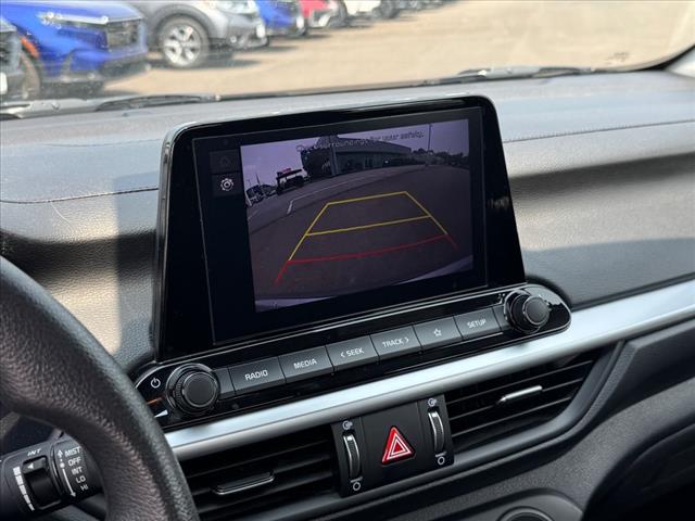 2023 Kia Forte LXS - Photo 24