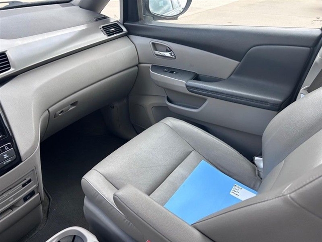 2017 Honda Odyssey EX-L - Photo 24